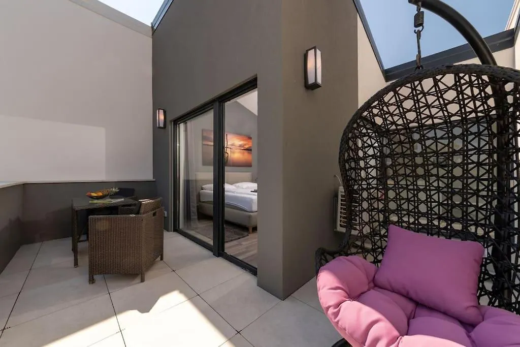 Casa Levant Funtana 0*,
