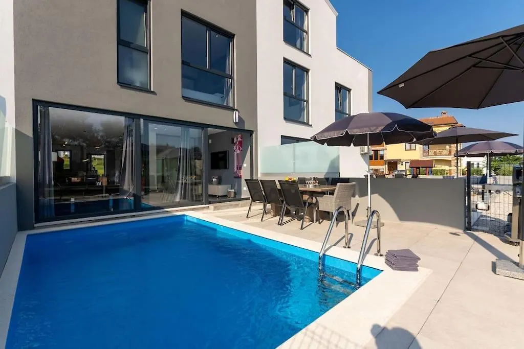 Casa Levant Funtana 0*,  Croatia